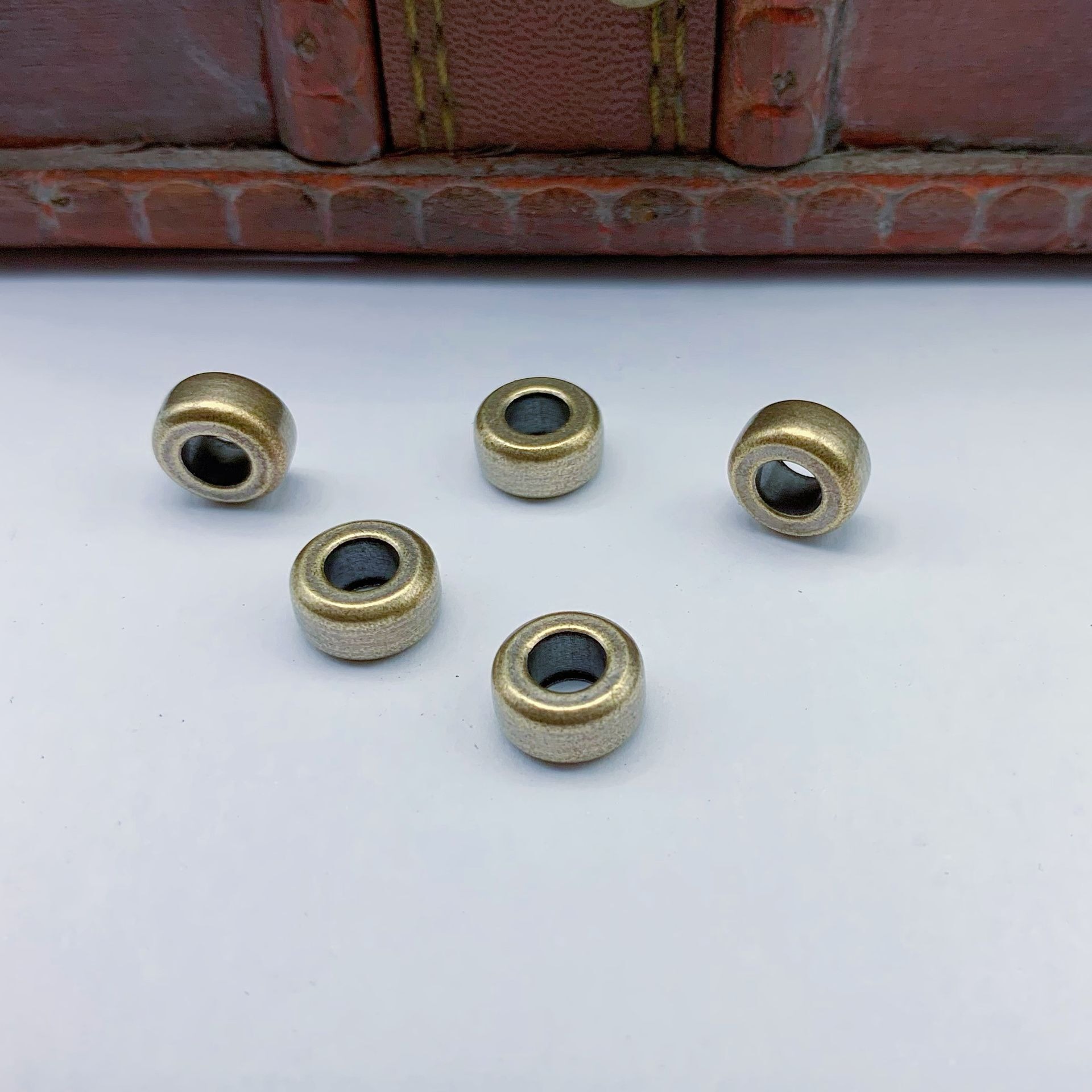 10pcs Brass old bead DIY brace - Paracord Survival Bracelet recension och pris