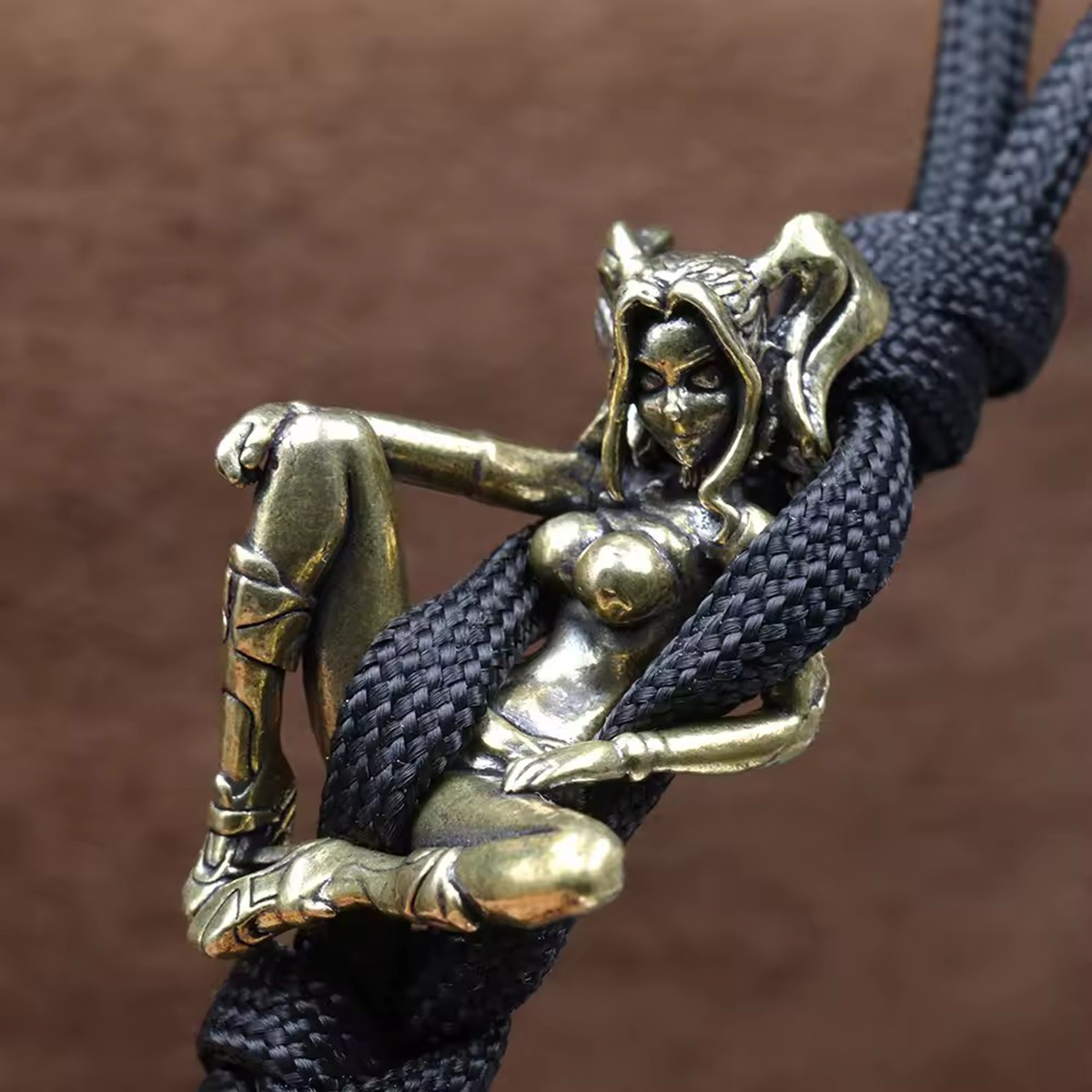 Beauty Girl Brass Knife Beads  - Paracord Survival Bracelet recension och pris