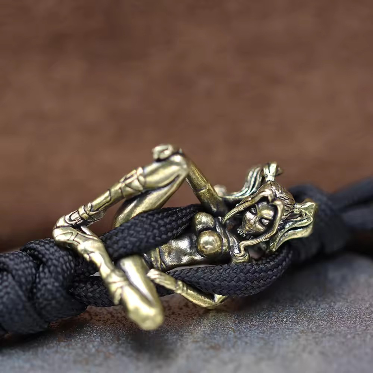 Beauty Girl Brass Knife Beads  - Paracord Survival Bracelet recension och pris